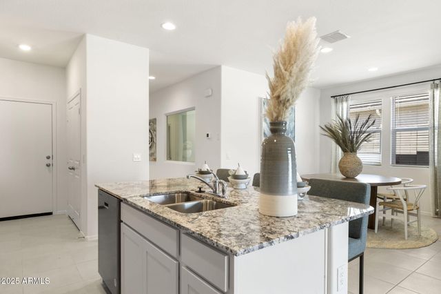 4912 S 106th Lane, Tolleson, AZ 85353