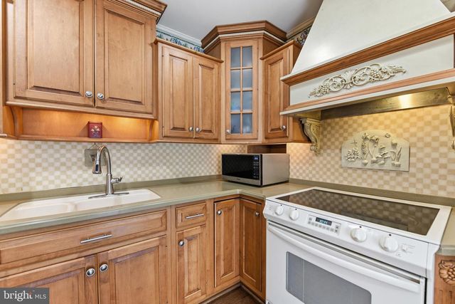 36 PAR DR, Reading, PA 19607