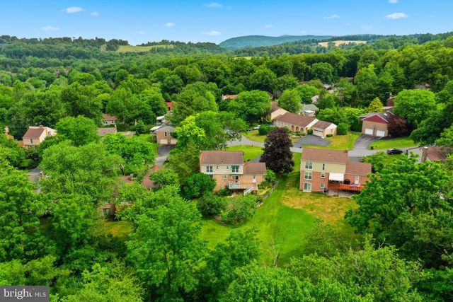 36 PAR DR, Reading, PA 19607