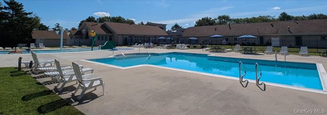 10 Aspen Court 0, Coram, NY 11727