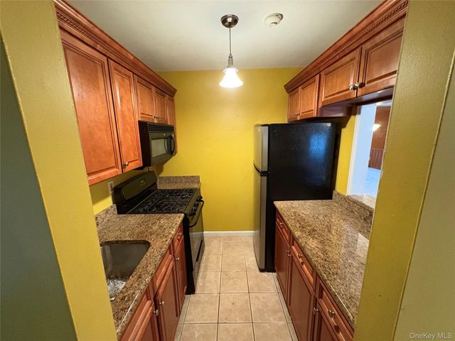 10 Aspen Court 0, Coram, NY 11727