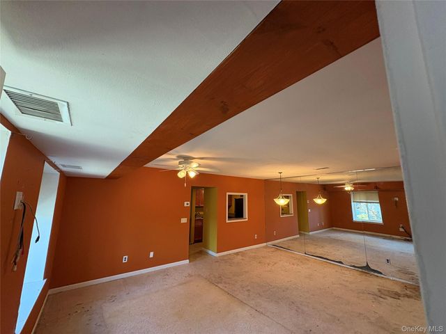 10 Aspen Court 0, Coram, NY 11727