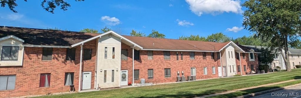 10 Aspen Court 0, Coram, NY 11727