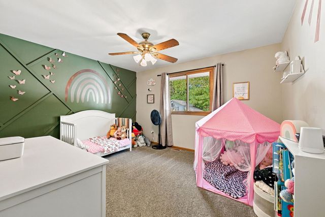 815 Pine Needle Lane, Joliet, IL 60432
