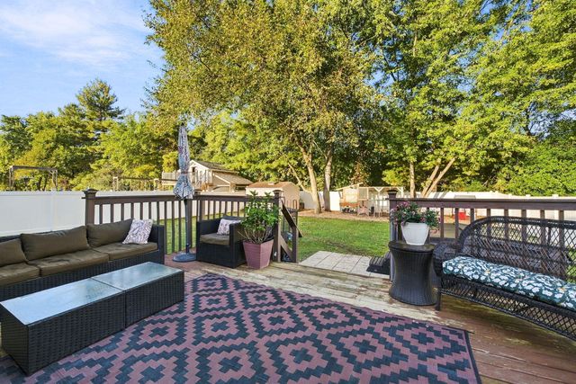815 Pine Needle Lane, Joliet, IL 60432