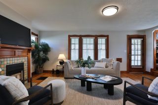 557 Woodbury Avenue, Columbus, OH 43223