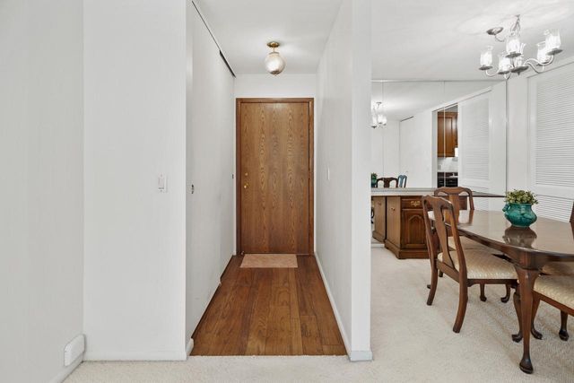 425 W Willow COURT #101, Fox Point, WI 53217