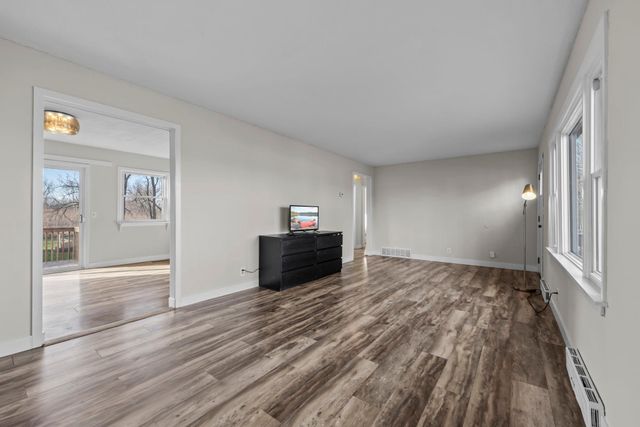 20867 Chippendale Avenue W, Farmington, MN 55024