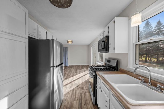 20867 Chippendale Avenue W, Farmington, MN 55024