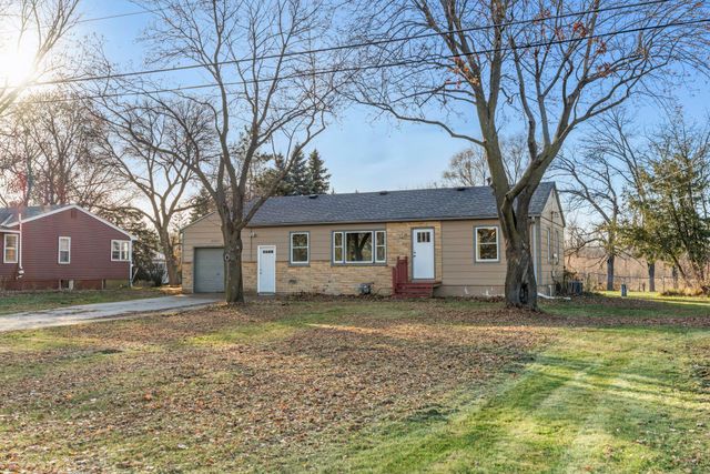 20867 Chippendale Avenue W, Farmington, MN 55024