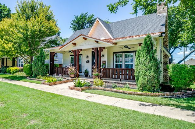 417 E Avenue F, Midlothian, TX 76065