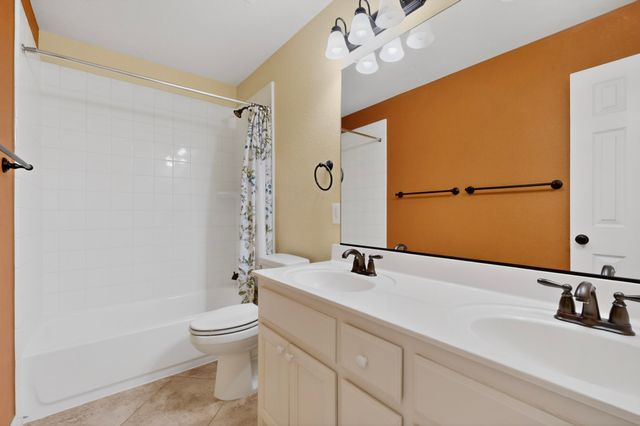 8729 James Drive, Lantana, TX 76226