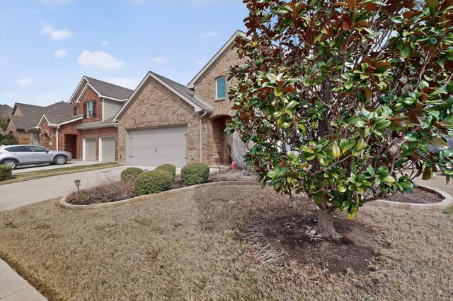 8729 James Drive, Lantana, TX 76226