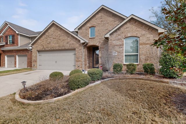 8729 James Drive, Lantana, TX 76226