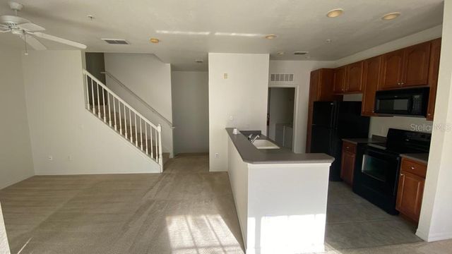 2532 GRAND CENTRAL PARKWAY 3, Orlando, FL 32839