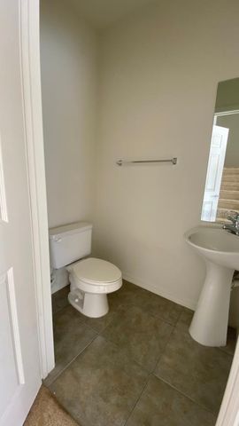 2532 GRAND CENTRAL PARKWAY 3, Orlando, FL 32839