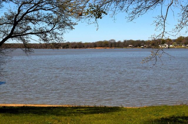 1540 Shoreline Drive, Mabank, TX 75143