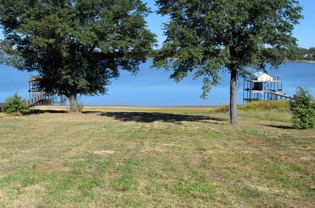 1540 Shoreline Drive, Mabank, TX 75143
