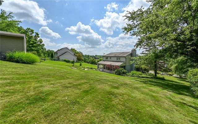 3118 Haberlein Rd, Hampton, PA 15044