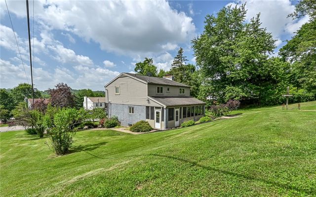 3118 Haberlein Rd, Hampton, PA 15044