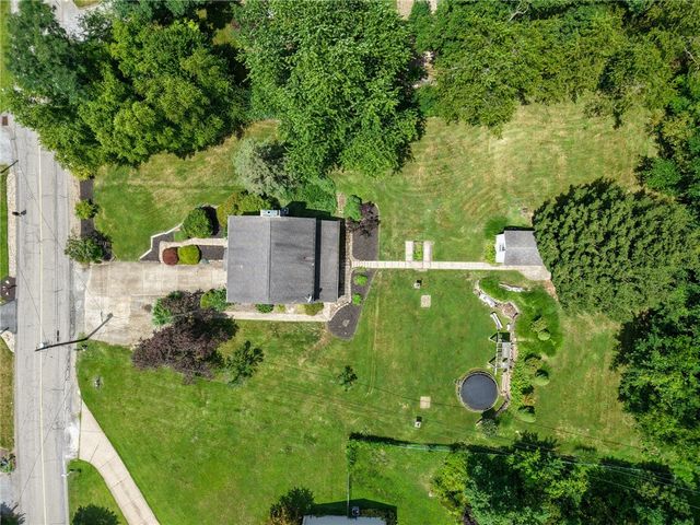 3118 Haberlein Rd, Hampton, PA 15044