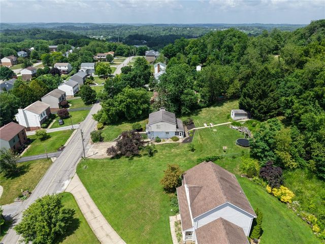 3118 Haberlein Rd, Hampton, PA 15044