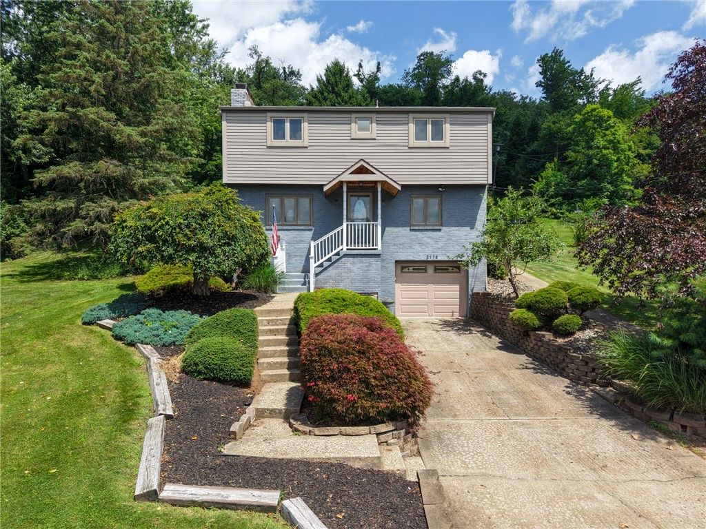 3118 Haberlein Rd, Hampton, PA 15044