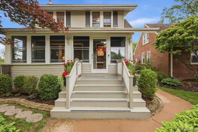 1917 Clawson Avenue, Royal Oak, MI 48073