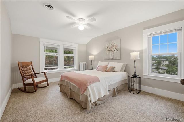 1917 Clawson Avenue, Royal Oak, MI 48073