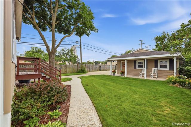 1917 Clawson Avenue, Royal Oak, MI 48073