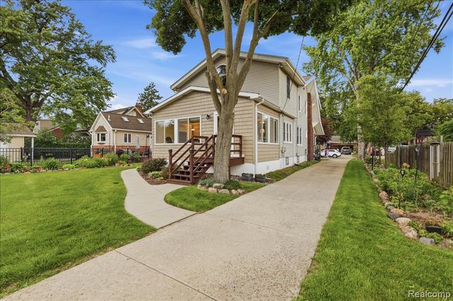 1917 Clawson Avenue, Royal Oak, MI 48073