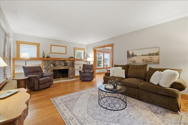1917 Clawson Avenue, Royal Oak, MI 48073