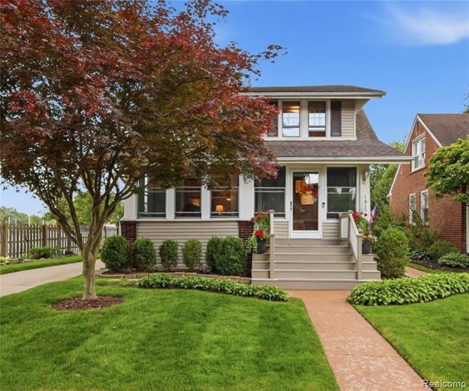1917 Clawson Avenue, Royal Oak, MI 48073