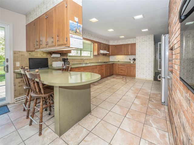 220 26th Street, Allegan, MI 49010