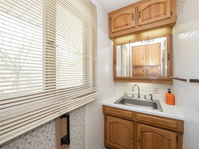 220 26th Street, Allegan, MI 49010