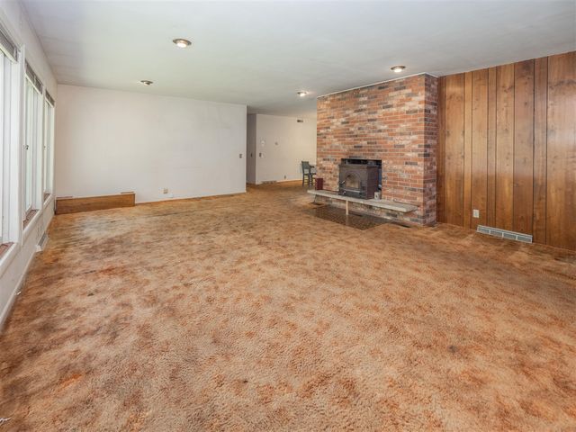 220 26th Street, Allegan, MI 49010