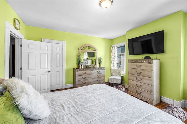 166 Westminster St, Springfield, MA 01109