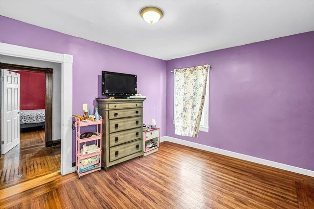 166 Westminster St, Springfield, MA 01109