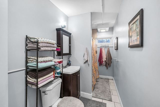 166 Westminster St, Springfield, MA 01109