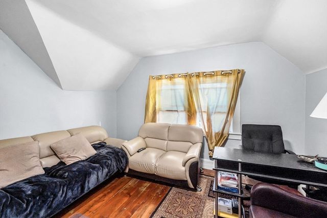 166 Westminster St, Springfield, MA 01109