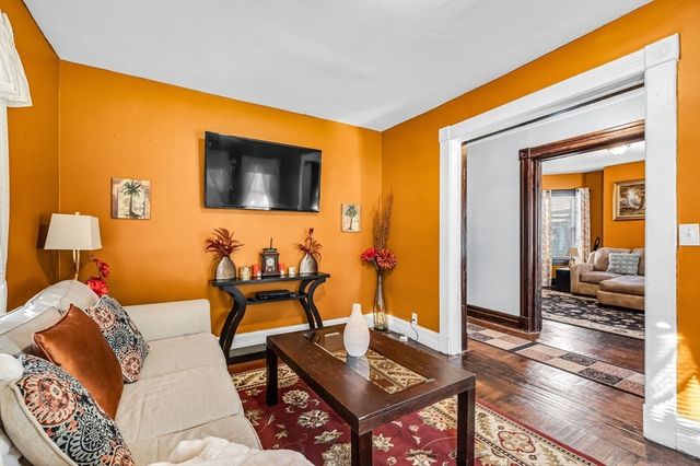 166 Westminster St, Springfield, MA 01109