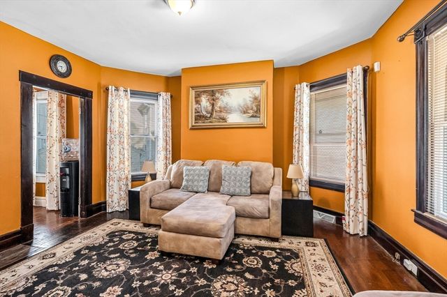 166 Westminster St, Springfield, MA 01109