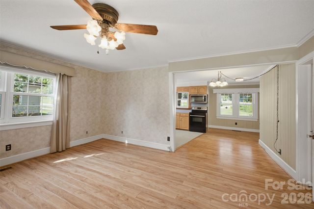 636 NC 16 Highway N, Taylorsville, NC 28681