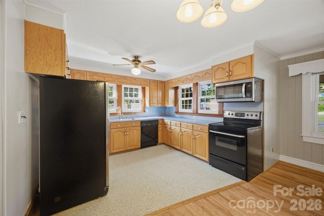 636 NC 16 Highway N, Taylorsville, NC 28681