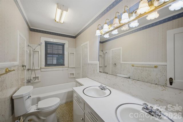 636 NC 16 Highway N, Taylorsville, NC 28681