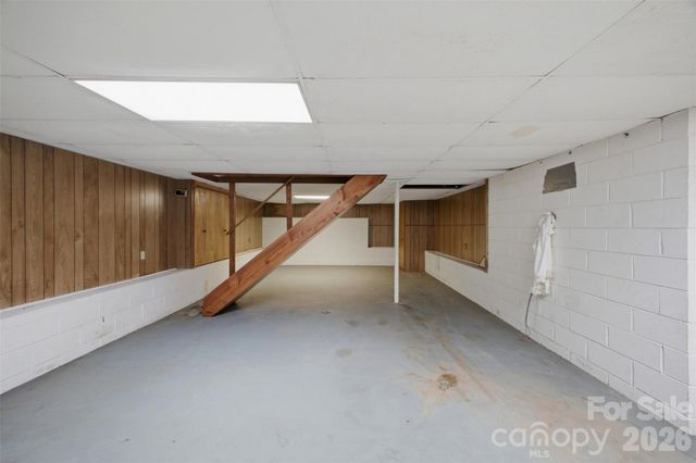 636 NC 16 Highway N, Taylorsville, NC 28681