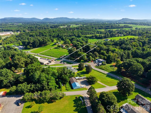 636 NC 16 Highway N, Taylorsville, NC 28681