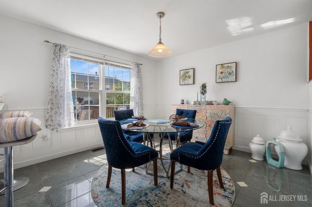 23 Gwizdak Court, Sayreville, NJ 08872