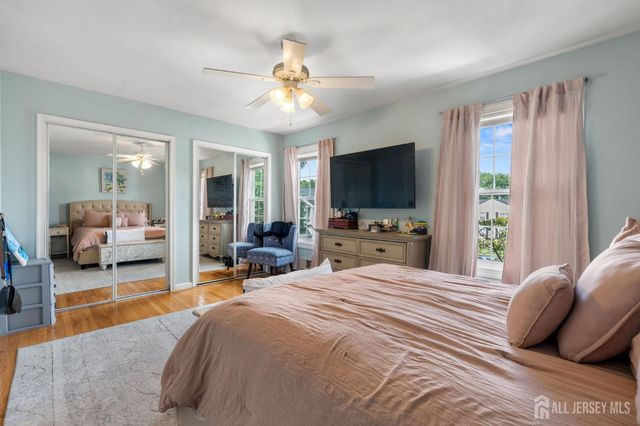 23 Gwizdak Court, Sayreville, NJ 08872