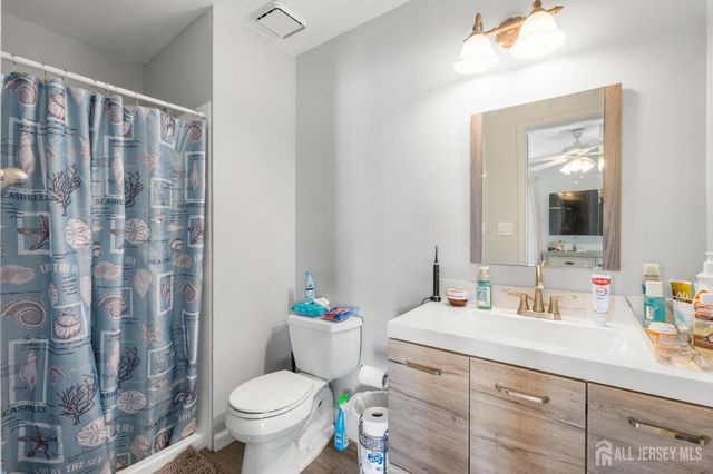 23 Gwizdak Court, Sayreville, NJ 08872